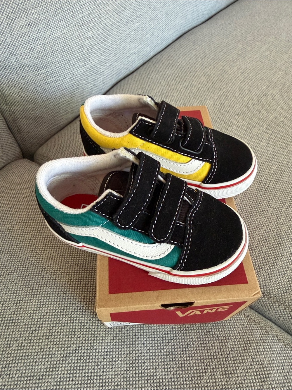 NIB VANS OLD SKOOL V COLORBLOCK